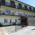 База отдыха Max - - - Restauracja - Basen Мельно