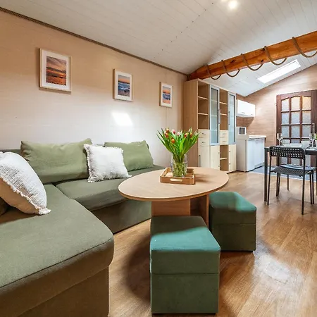 Max - - - Restauracja - Basen Holiday park