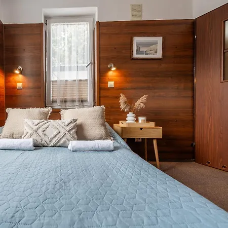 Max - - - Restauracja - Basen منتزه العطل *