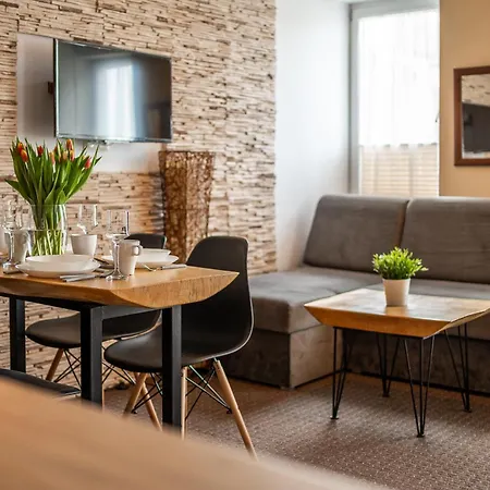 Max - - - Restauracja - Basen Mielno