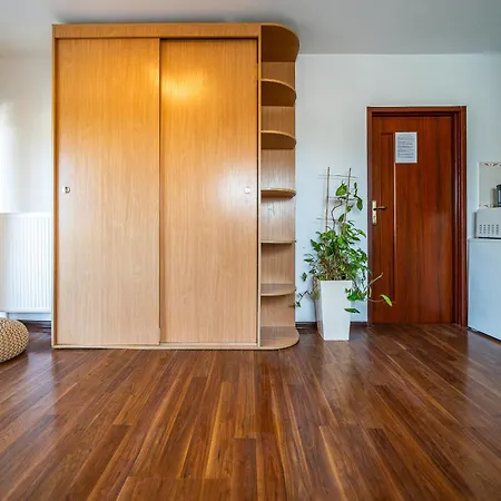 Max - - - Restauracja - Basen Üdülőpark *