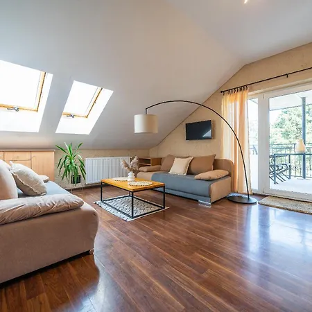 Max - - - Restauracja - Basen Üdülőpark Mielno