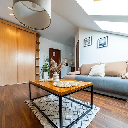 Max - - - Restauracja - Basen