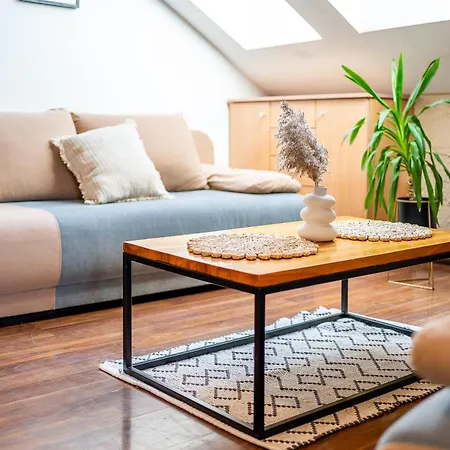 Max - - - Restauracja - Basen منتزه العطل *