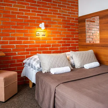 Max - - - Restauracja - Basen