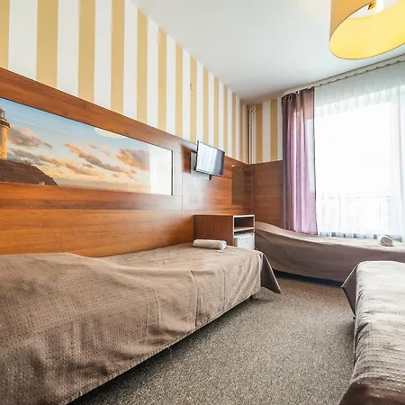 Holiday park Max - - - Restauracja - Basen *
