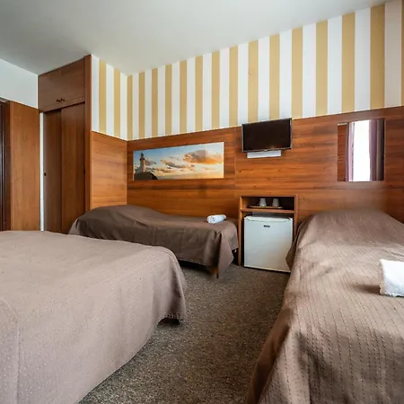 Max - - - Restauracja - Basen * ميلنو