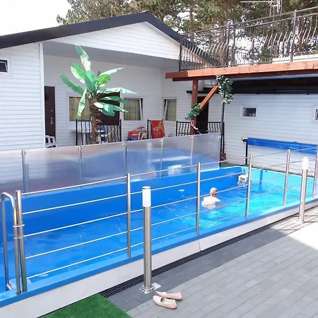 Üdülőpark Max - - - Restauracja - Basen