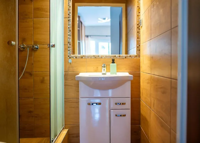 Max - - - Restauracja - Basen *