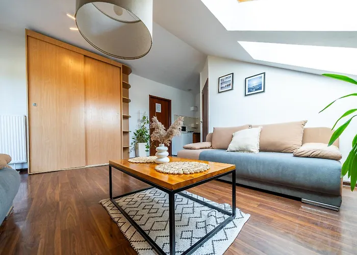 Max - - - Restauracja - Basen