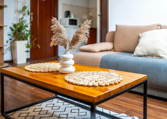 Max - - - Restauracja - Basen * Mielno