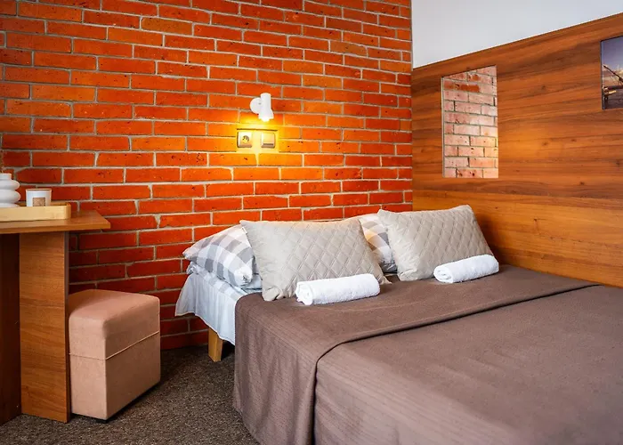 Max - - - Restauracja - Basen