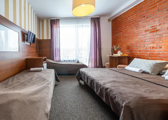 Max - - - Restauracja - Basen Holiday park