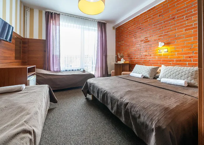 Max - - - Restauracja - Basen