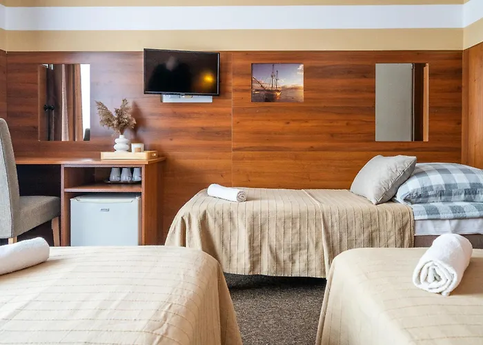 Prázdninový areál Max - - - Restauracja - Basen Mielno (Koszalin)