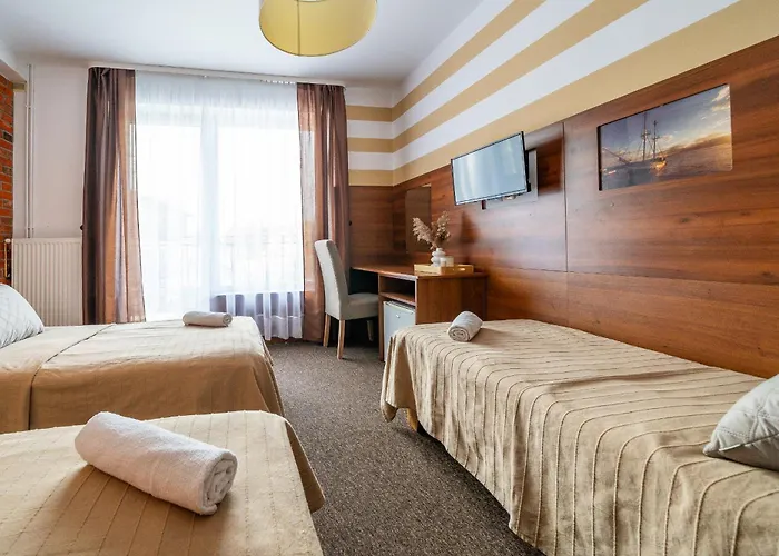 Max - - - Restauracja - Basen