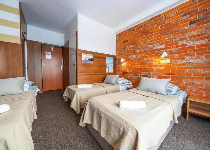 Max - - - Restauracja - Basen *