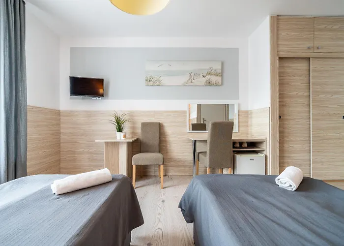 Prázdninový areál Max - - - Restauracja - Basen Mielno (Koszalin)